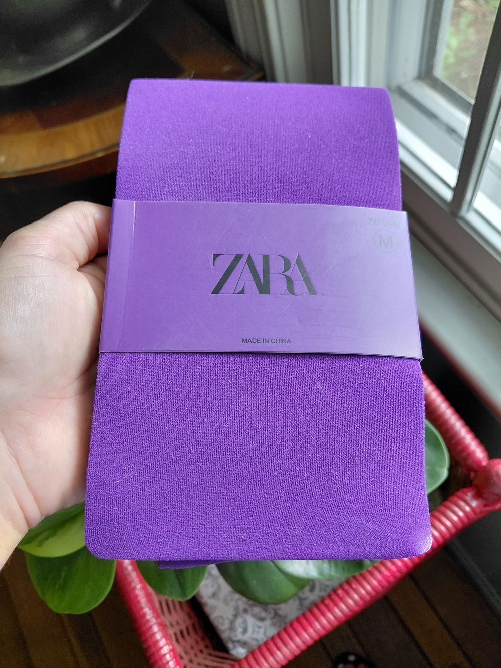 NIB New ZARA unworn violet purple nylons tights Womens M